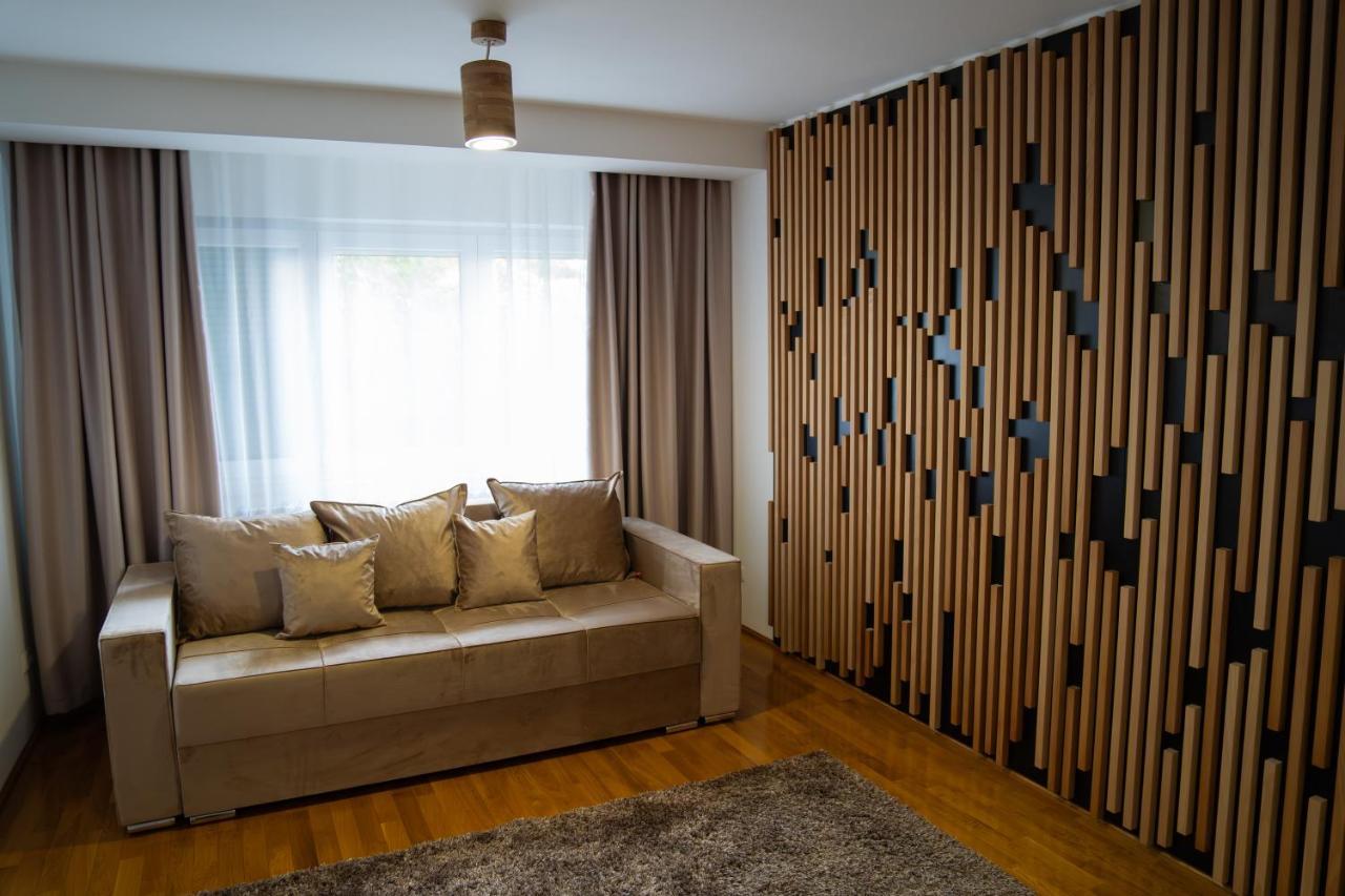 Ultracentral Golden Apartament 1 Suczawa Zewnętrze zdjęcie