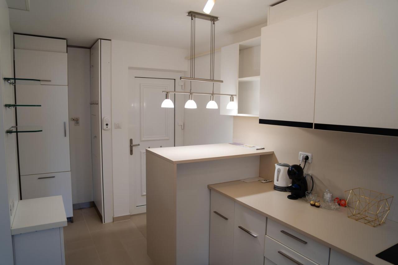 Ultracentral Golden Apartament 1 Suczawa Zewnętrze zdjęcie
